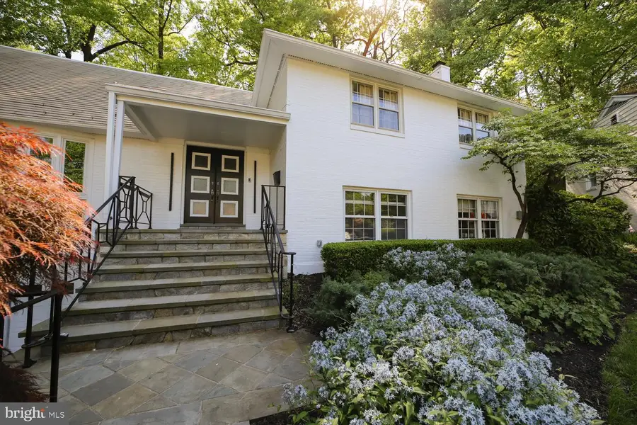 2824 Ellicott St Nw, Washington, DC 20008 - #2