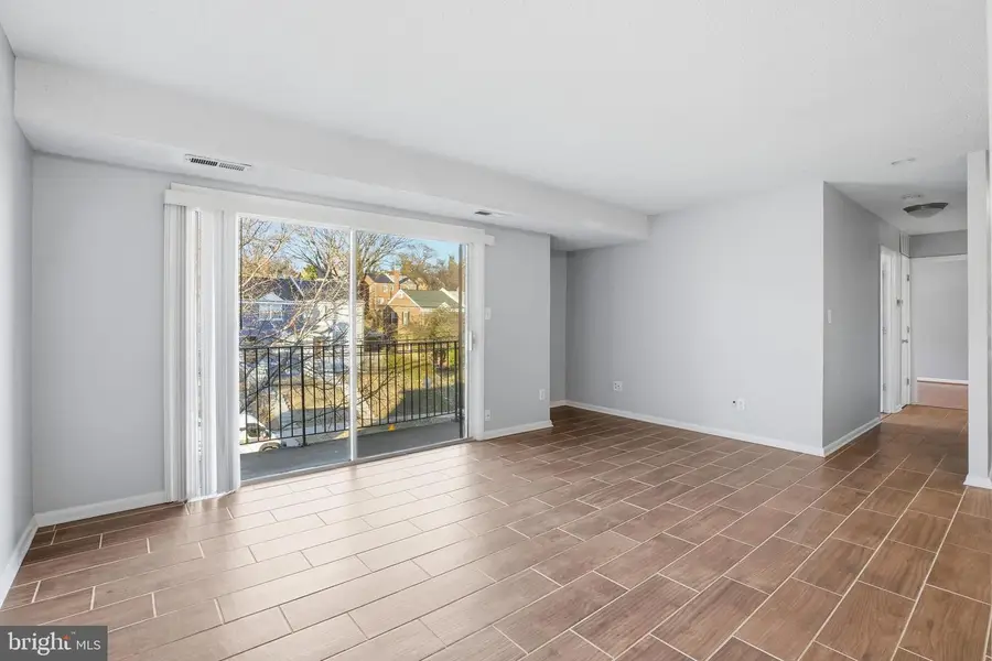 625 Chesapeake St Se #301, Washington, DC 20032 - #3