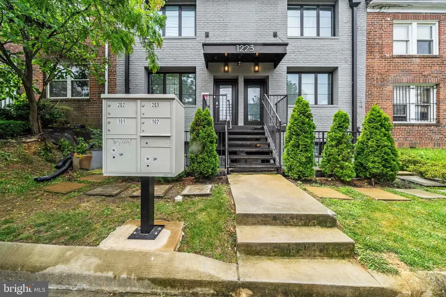 1223 Meigs Pl Ne #101, Washington, DC 20002 - #2