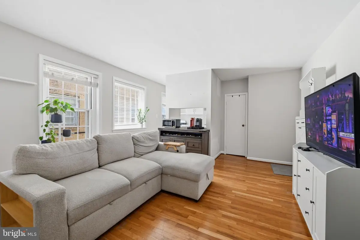 117 E St Se #302, Washington, DC 20003 - #1