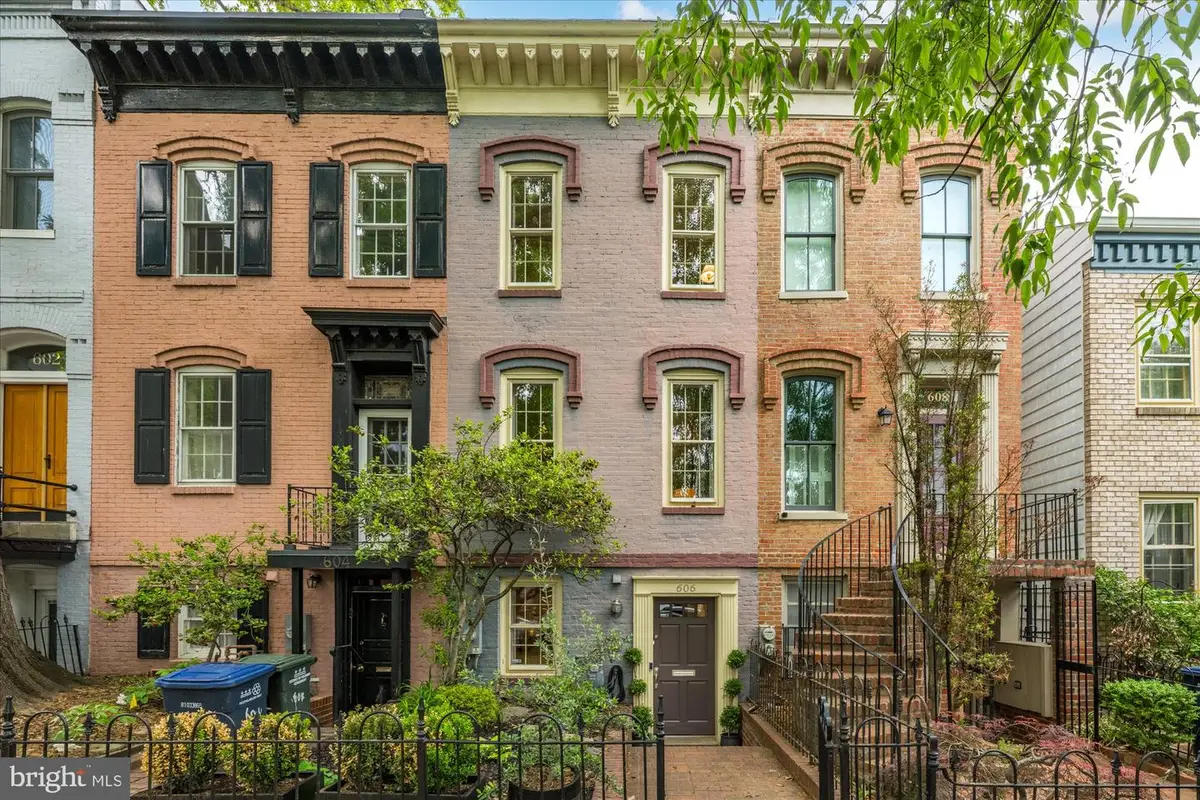 606 E St Se, Washington, DC 20003 - #1