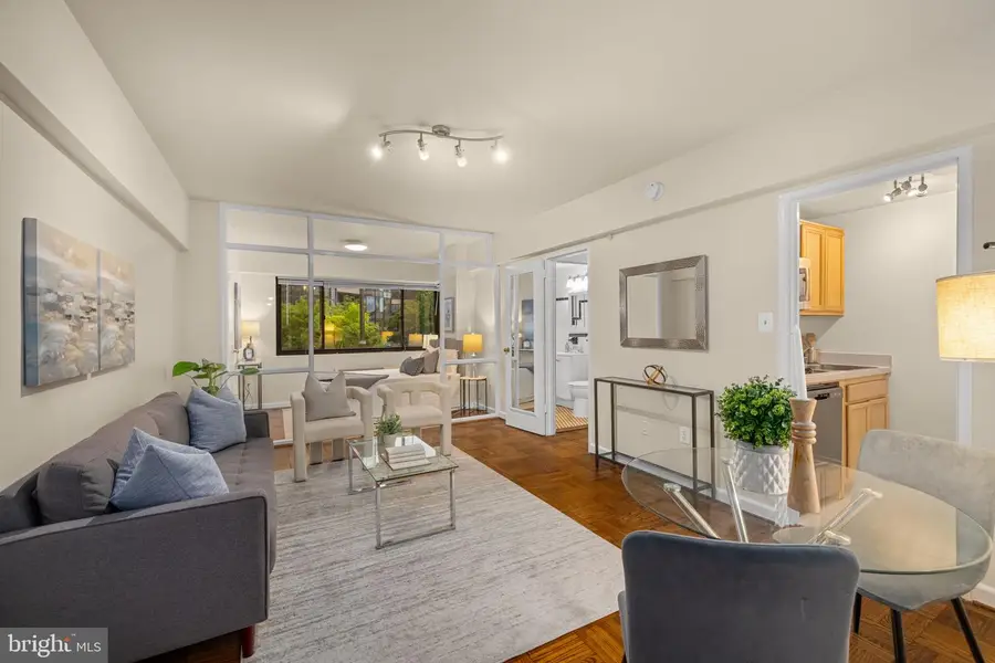 2141 I St Nw #204, Washington, DC 20037 - #2