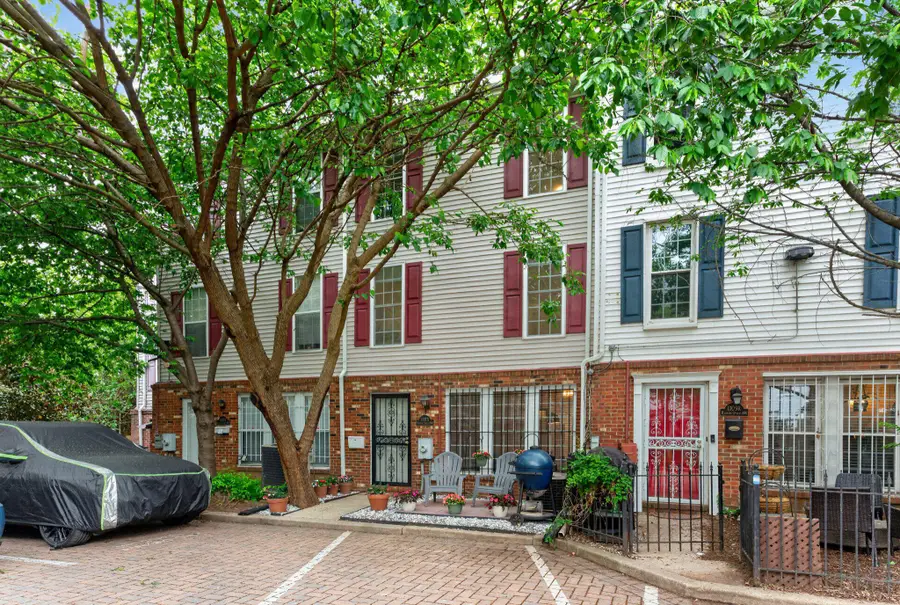 1107 Harvard St Nw #r, Washington, DC 20009 - #2