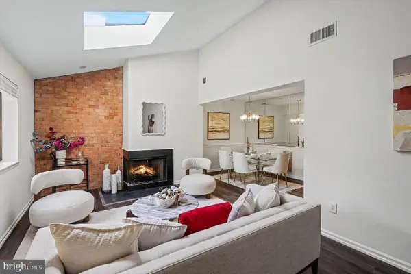 3450 Summit Ct Ne #3450, WASHINGTON, DC 20018