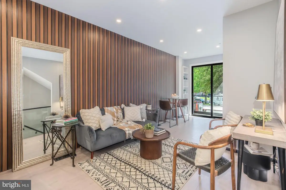 1332 G St Se #1, Washington, DC 20003 - #1