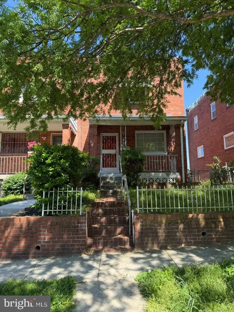 42 54th St Se, Washington, DC 20019 - #1