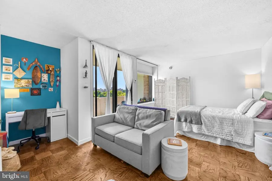240 Sw M St Sw #e702, Washington, DC 20024 - #2