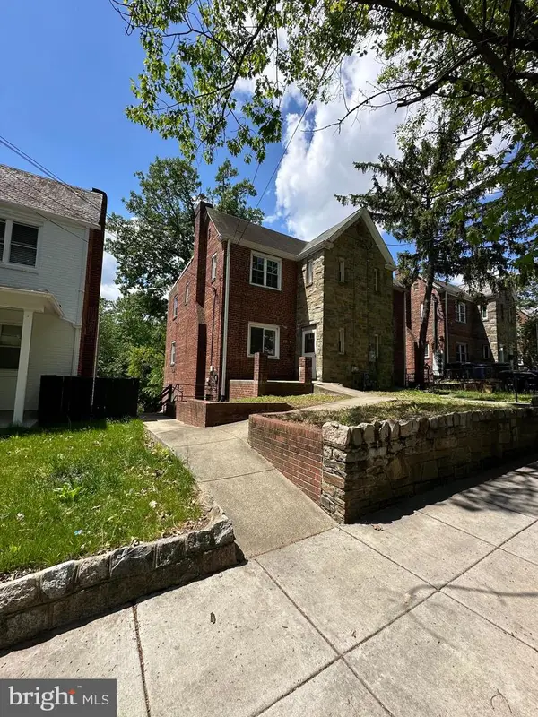 521 Oakwood St Se, WASHINGTON, DC 20032