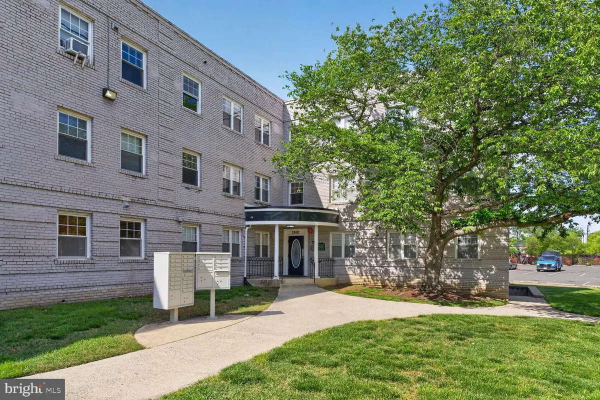 3868 9th St Se #301, Washington, DC 20032 - #1