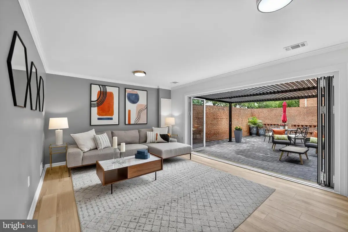 612 4th Pl Sw, Washington, DC 20024 - #1