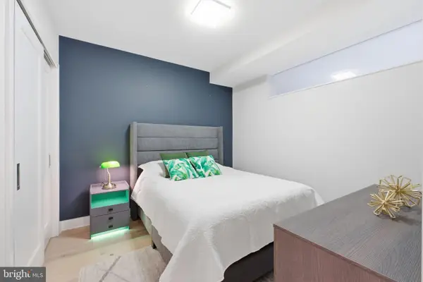 1211 Van St Se #612, WASHINGTON, DC 20003