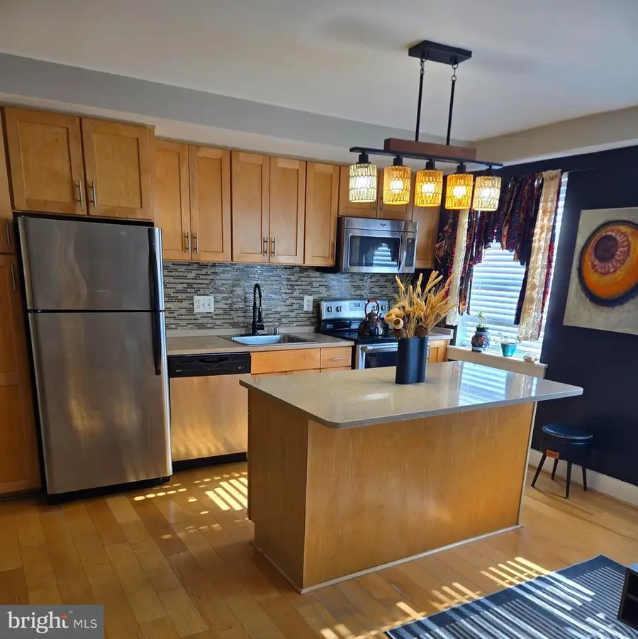210 Oakwood St Se #304, Washington, DC 20032 - #2