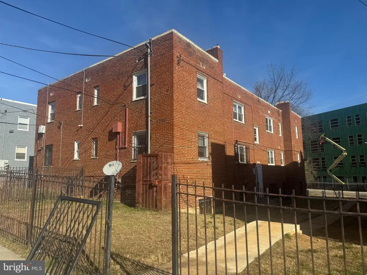 4260 6th St Se, Washington, DC 20032 - #1