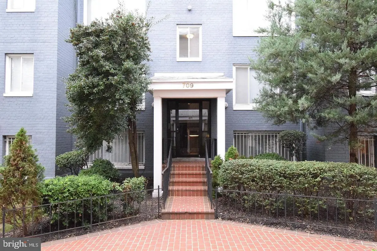 709 Brandywine St Se #302, Washington, DC 20032 - #1