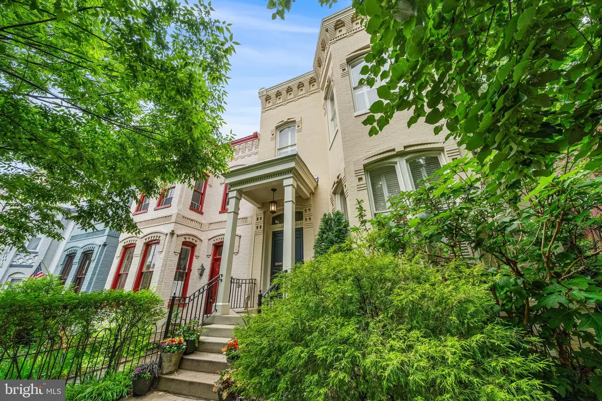 17 5th St Se, Washington, DC 20003 - #1