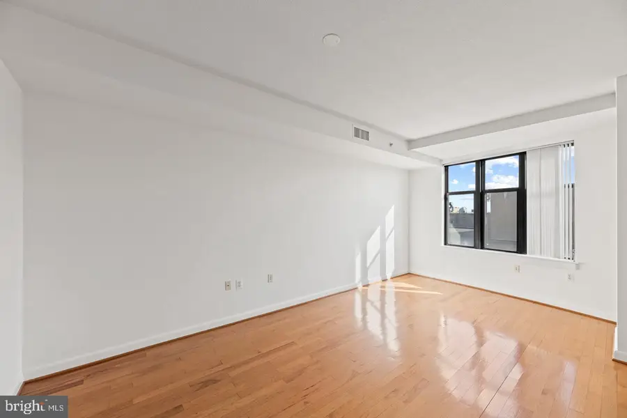 400 Massachusetts Ave Nw #1102, Washington, DC 20001 - #3