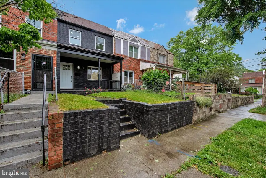 305 34th Pl Ne, Washington, DC 20019 - #3