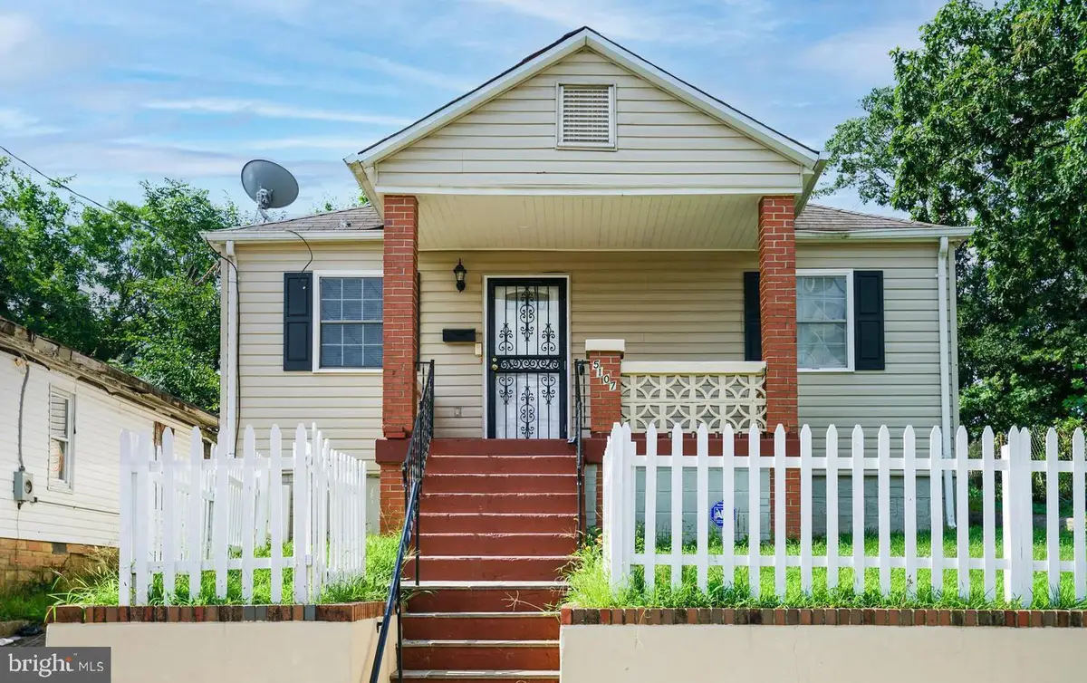 5107 Call Pl Se, Washington, DC 20019 - #1