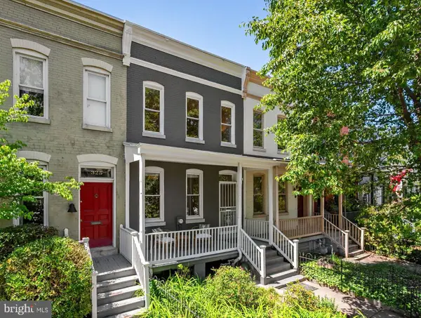 323 13th St Se, WASHINGTON, DC 20003