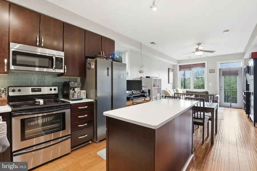 245 15th St Se #301, Washington, DC 20003 - #2