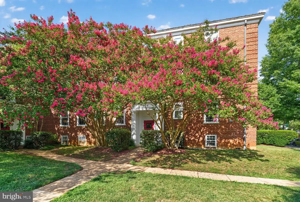 3815 Rodman St Nw #b14, Washington, DC 20016 - #1
