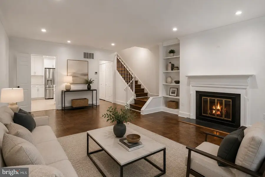 3295 Sutton Pl Nw #d, Washington, DC 20016 - #3