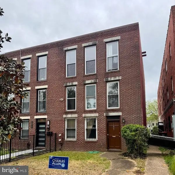 1827 East Capitol St Se, WASHINGTON, DC 20003