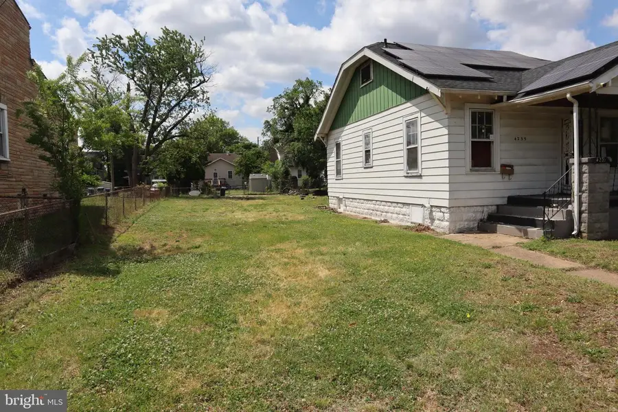 4235 Meade St Ne, Washington, DC 20019 - #2