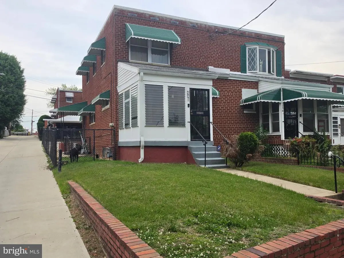 431 Kennedy St Ne, Washington, DC 20011 - #1