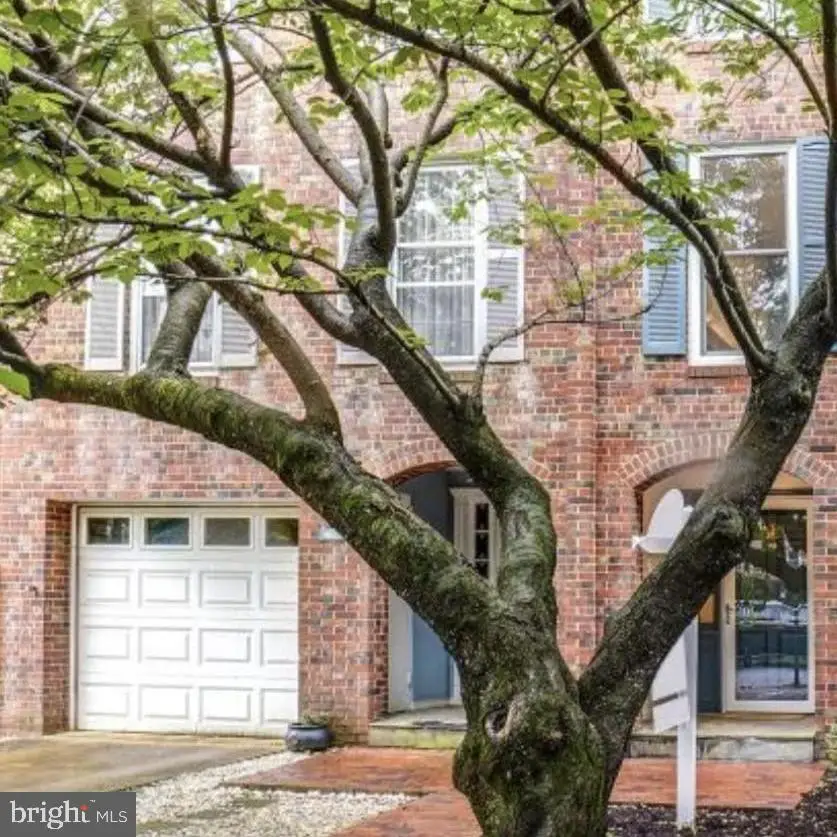 413 D St Se, Washington, DC 20003 - #1