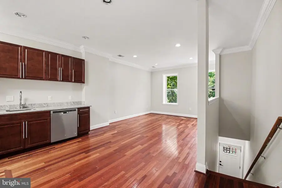 219 P St Nw, Washington, DC 20001 - #3