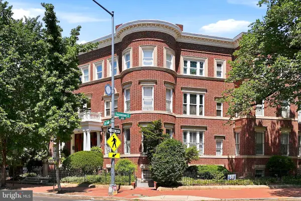 1200 East Capitol St Ne #1, WASHINGTON, DC 20002