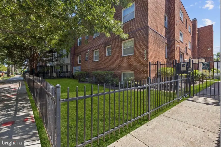 526 Kenyon St Nw #201, Washington, DC 20010 - #2