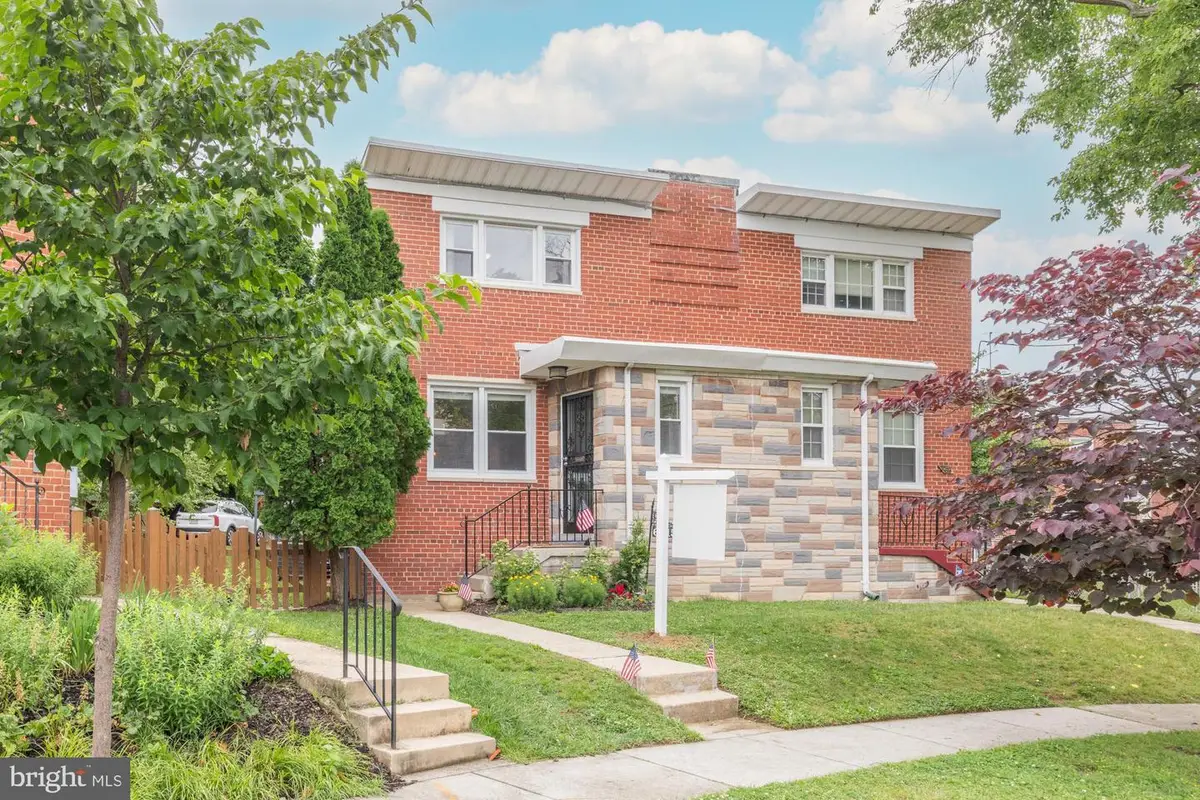 6015 7th Pl Nw, Washington, DC 20011 - #1