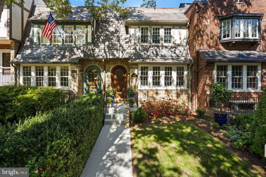 4407 Greenwich Pkwy Nw, Washington, DC 20007 - #3