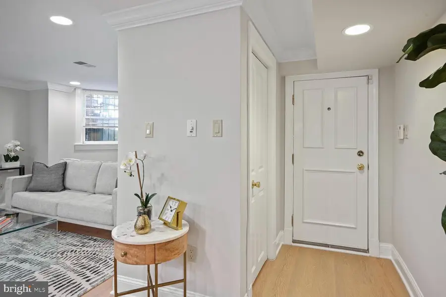 1832 Calvert St Nw #1, Washington, DC 20009 - #3