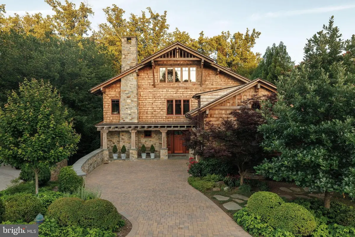 2155 Dunmore Ln Nw, Washington, DC 20007 - #1