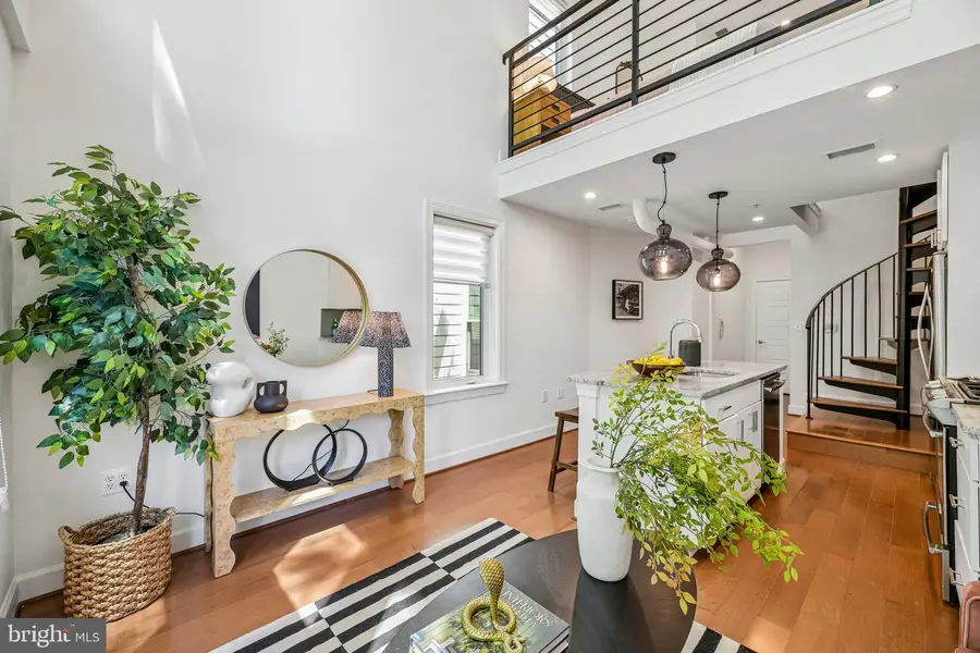 1444 Fairmont St Nw #4, Washington, DC 20009 - #3