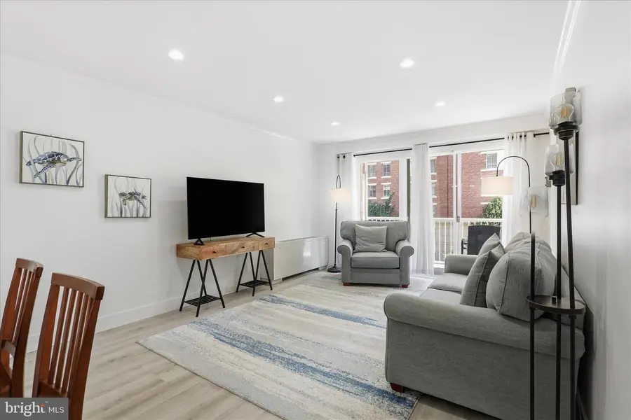 730 24th St Nw #309, Washington, DC 20037 - #3