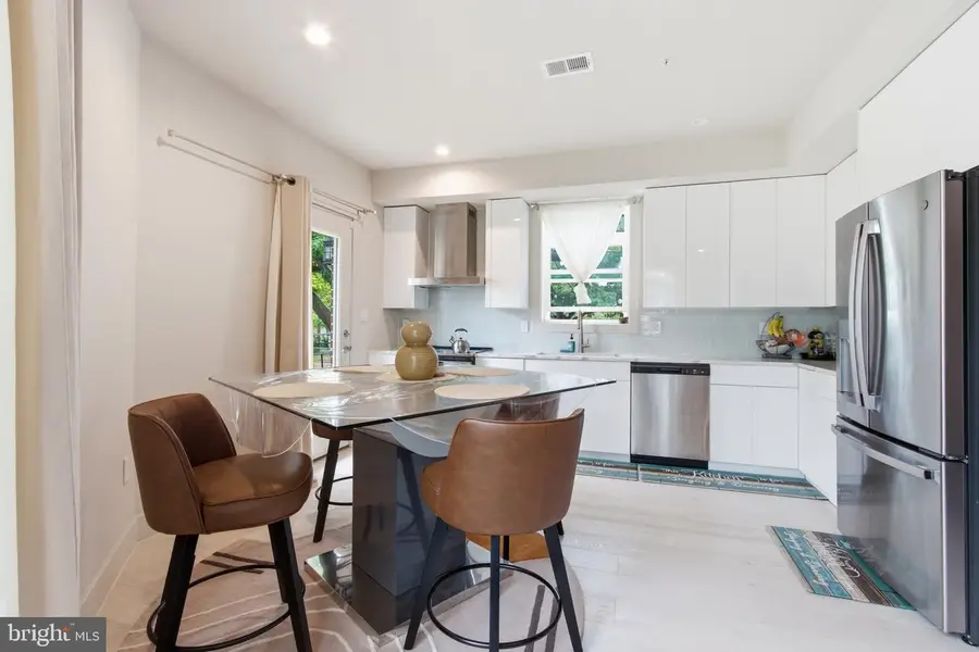 4613 Minnesota Ave Ne #2, Washington, DC 20019 - #3