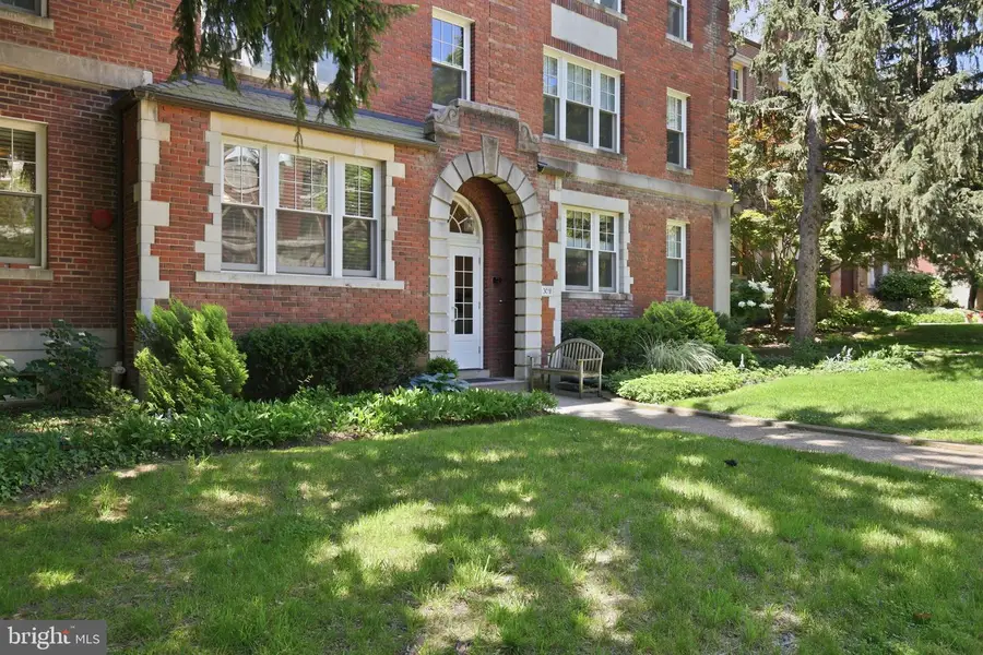 3018 Porter St Nw #103, Washington, DC 20008 - #2