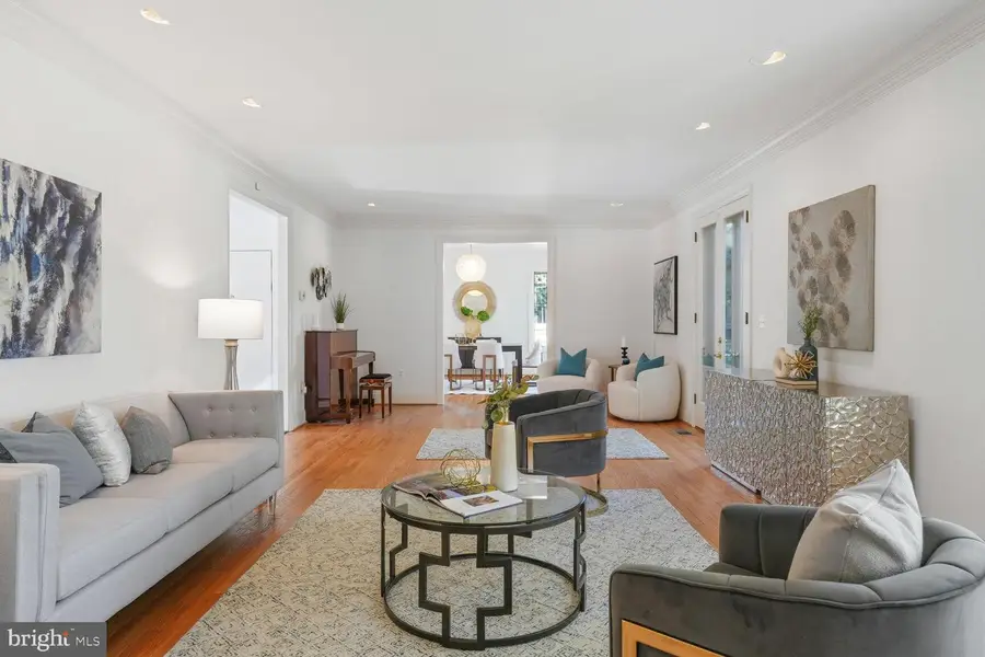 4711 Foxhall Cres Nw, Washington, DC 20007 - #3