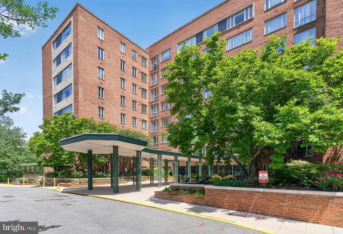 4301 Massachusetts Ave Nw #4013, Washington, DC 20016 - #1