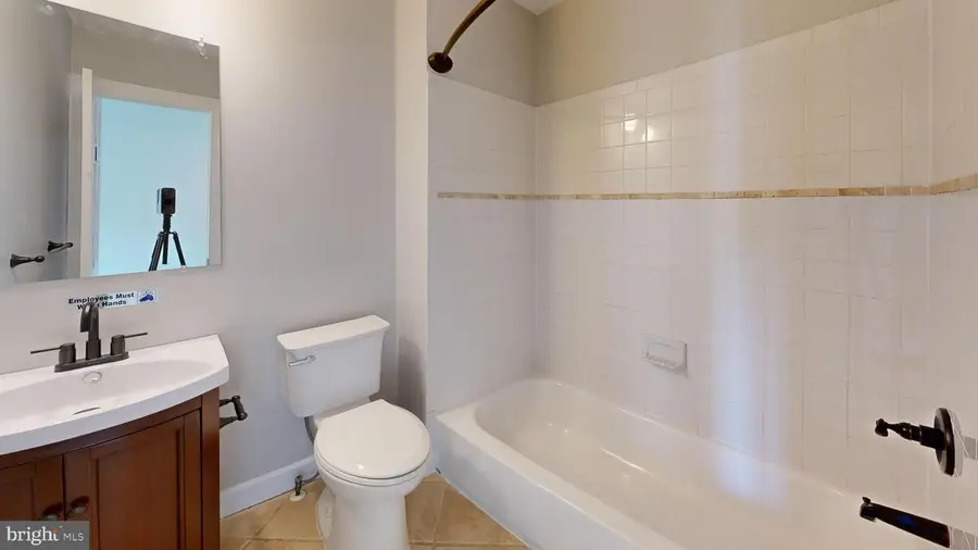 1214 U St Se, Washington, DC 20020 - #3