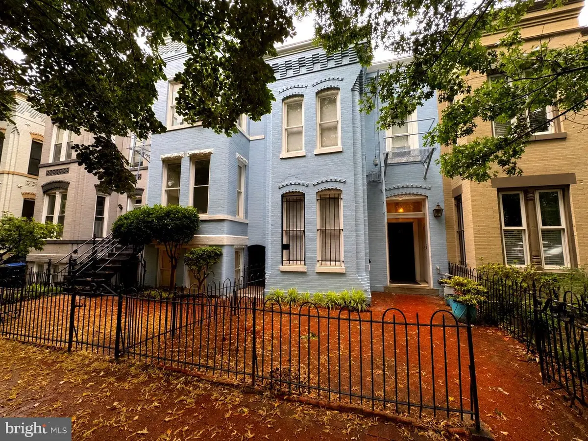 213 & 215 5th St Se, Washington, DC 20003 - #1
