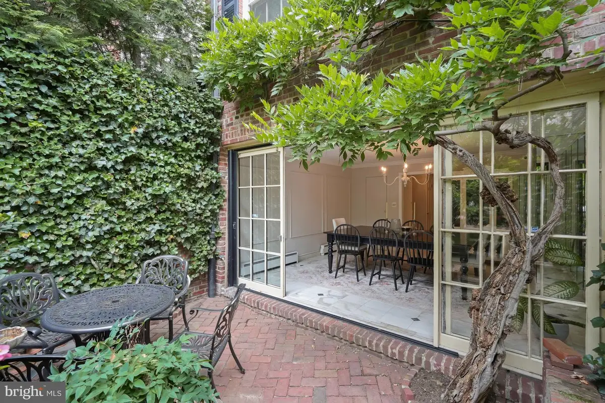 2802 N St Nw, Washington, DC 20007 - #1