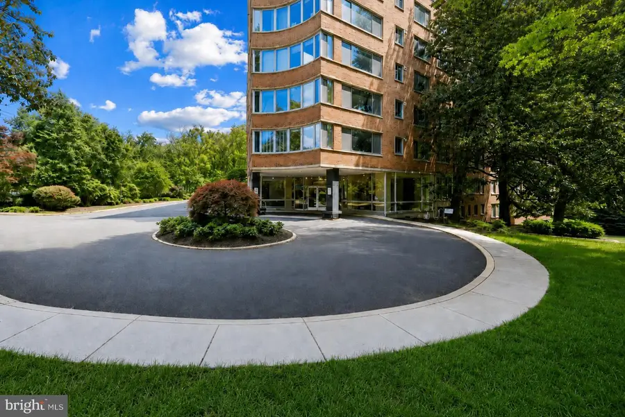 4200 Nw Cathedral Ave Nw #1005, Washington, DC 20016 - #2
