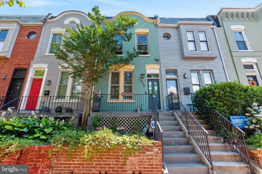 229 10th St Ne, Washington, DC 20002 - #3