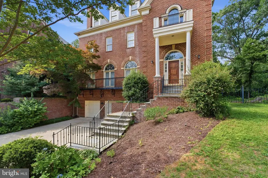 4009 Highwood Ct Nw, Washington, DC 20007 - #3