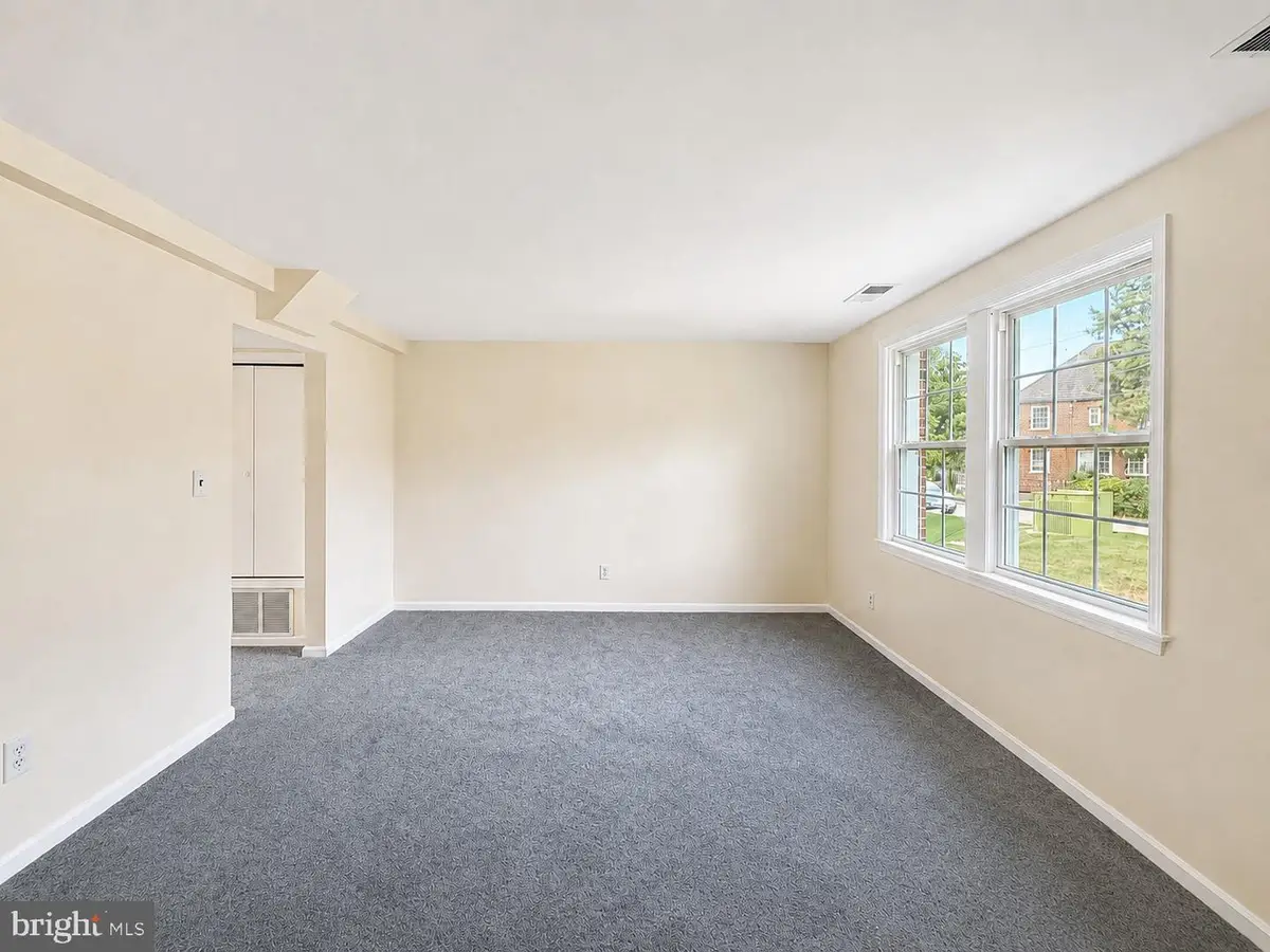 3823 W St Se #201, Washington, DC 20020 - #1